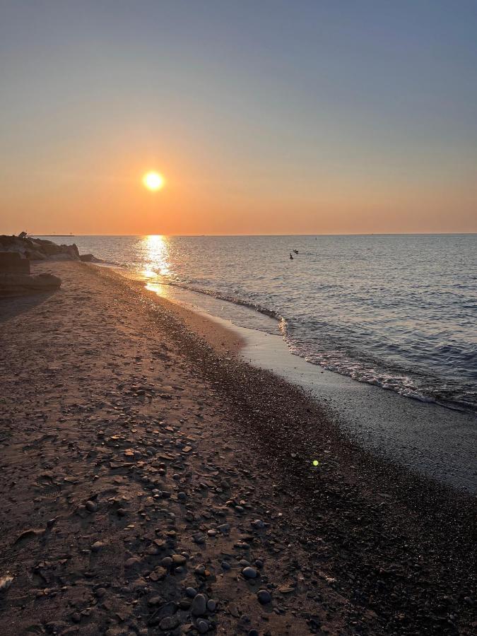 Recharge And Reconnect Your Cozy Vermilion Nest Bagian luar foto